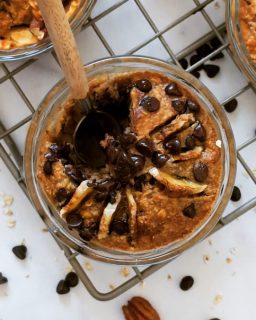 ¡Muy buenas! Hoy os traigo una nueva #receta en mi canal de YouTube que espero que os guste mucho y os sirva de inspiración.

Después de mucho tiempo, retomo las publicaciones con más frecuencia, así que me hace especial ilusión que veáis este nuevo vídeo. Poco a poco, iré recuperando el ritmo habitual.

Para la receta de hoy he utilizado la #freidora de aire, aunque también podéis hacerla en el horno tradicional. Por fin me he decidido a usar la freidora de aire y, después de mucho investigar, tengo que decir que estoy encantada.

Así que, además de desayunos con #avena, iré publicando otras delicias preparadas con la freidora de aire.

Os recuerdo que en el blog tenéis todos los detalles de la receta, para que la podáis leer y ver tranquilamente.

¡Millones de gracias! 😘

#desayuno #desayunosaludable #desayunoconavena #recetafácil #foodphotography #foodporn #instagood #delicious #lhcy #freidoradeaire #airfryer #cosori #instagood #instafood